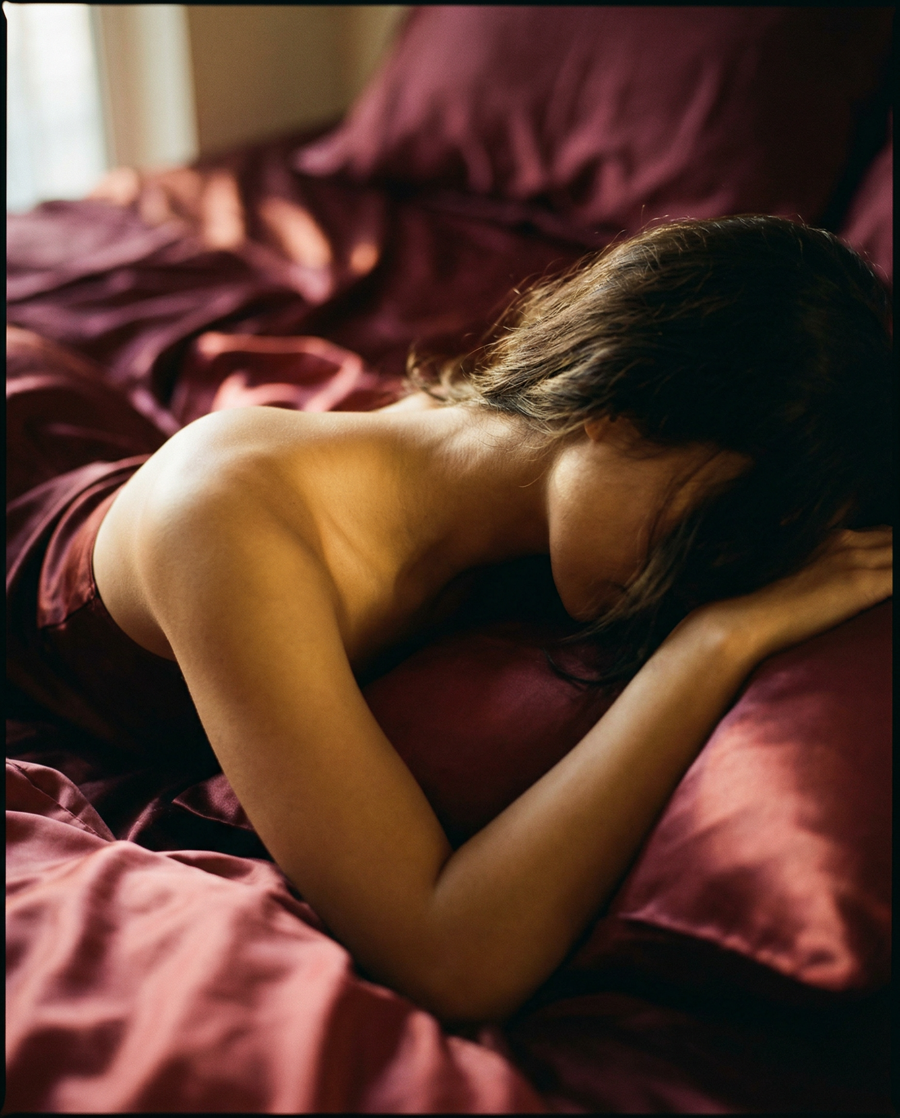 How to Feel More Confident in Your Body: A Gentle Guide to Intimacy and Self-Connection for Every Woman